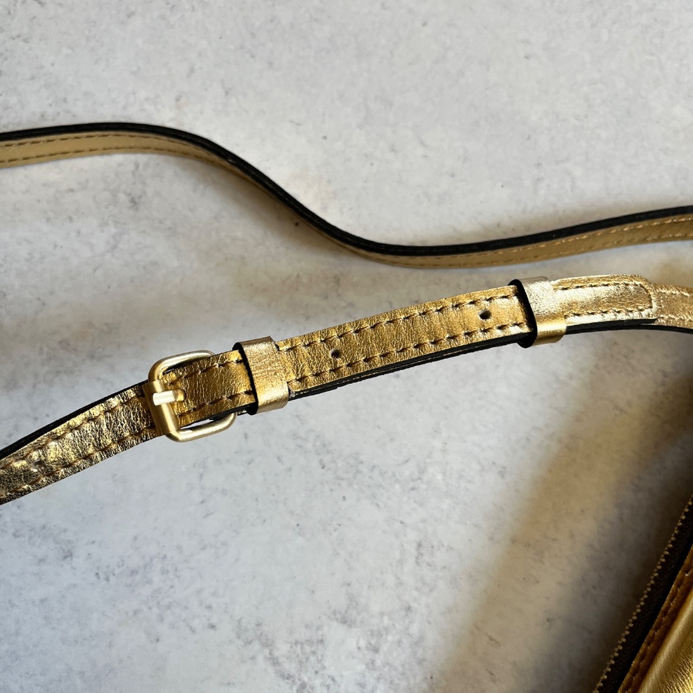 Patricia Nash Chiavella Phone Crossbody Leather Bag in Greek Gold RFID Security - Picture 9 of 12